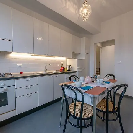 Hintown Fabulous Montuoro In Appartamento